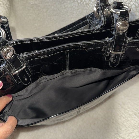 Coach Patent Tote with matching wristlet - Picture 2 of 7